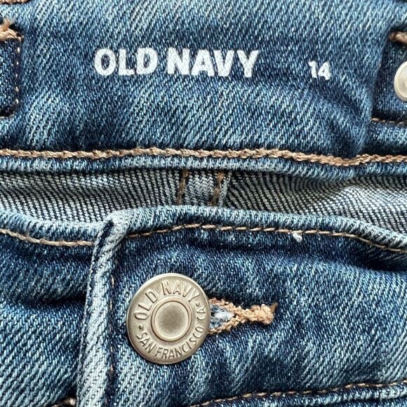 Old Navy high rise A-Line Cut off style Jean shorts Size 14 - Picture 2 of 14